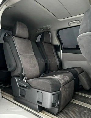 Купить Тойота Естима 2007г.