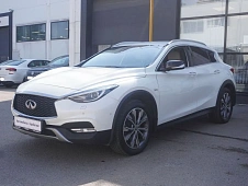 Infiniti QX30
